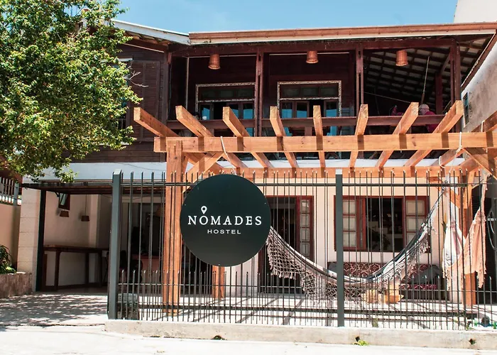 Nomades Beach House - Adventure Hostels